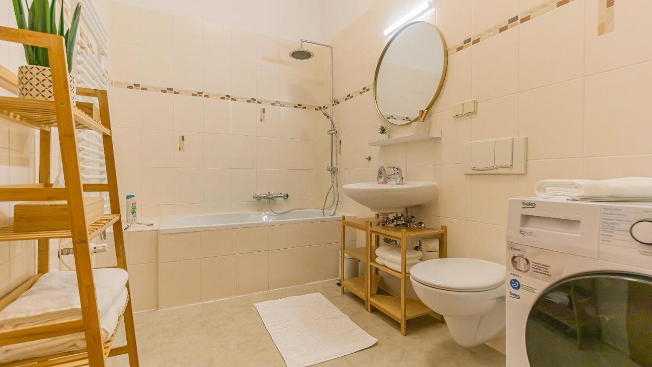 Cityapartment - 53 M², 2 Zimmer, Zentral, Netflix, Kueche, Waschmaschine Котбус Екстериор снимка